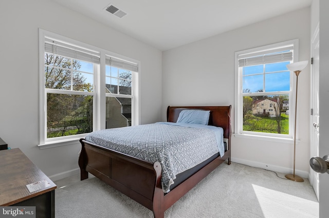 625 E G St, Purcellville, VA 20132 - carpeted bedroom with visible vents and baseboards