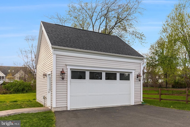 625 E G St, Purcellville, VA 20132 - view of detached garage
