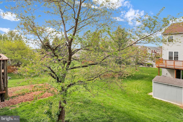 2475 Lakeside Dr, Frederick, MD 21702 - view of yard with a storage unit and an outbuilding