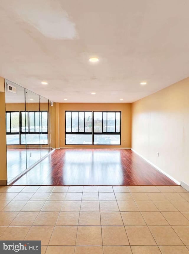 7600 E Roosevelt Blvd Unit 610, Philadelphia, PA 19152 - unfurnished room featuring baseboards, light tile patterned flooring, visible vents, and recessed lighting