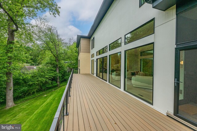 6018 Woodland Ter, Mclean, VA 22101 - deck featuring a yard
