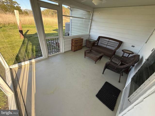 4747 Tyaskin Rd, Tyaskin, MD 21865 - sunroom featuring a ceiling fan and visible vents