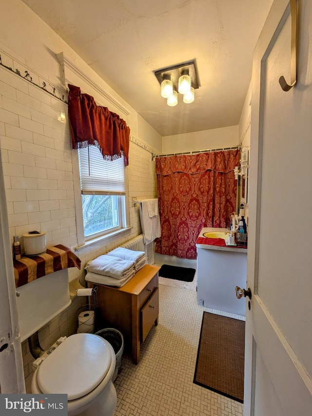 bathroom featuring a sink and toilet