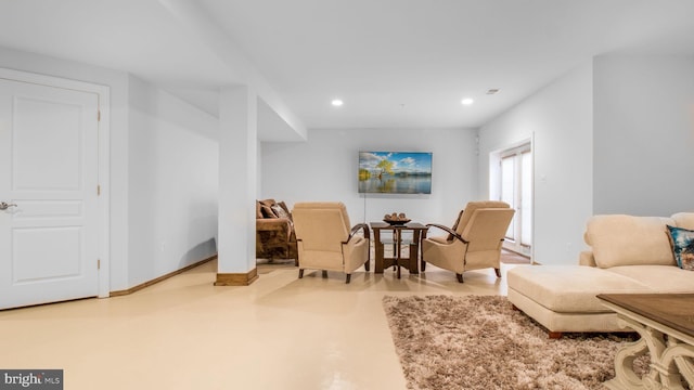 13002 Walkers Ln, Bowie, MD 20721 - sitting room with baseboards and recessed lighting