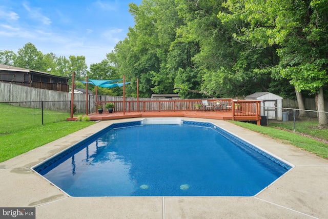 2116 Bell Tree Ln, Waldorf, MD 20601 - view of pool with a wooden deck