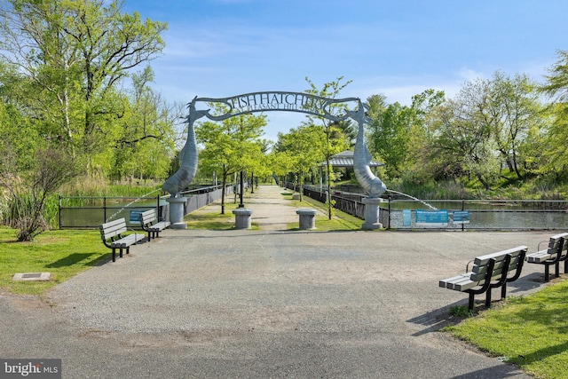 9225 Milnor St, Philadelphia, PA 19114 - surrounding community featuring fence