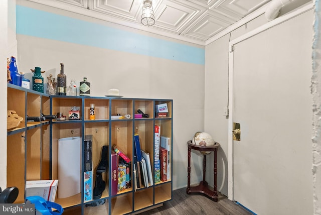 11713 Henderson Rd, Clifton, VA 20124 - interior space with wood finished floors