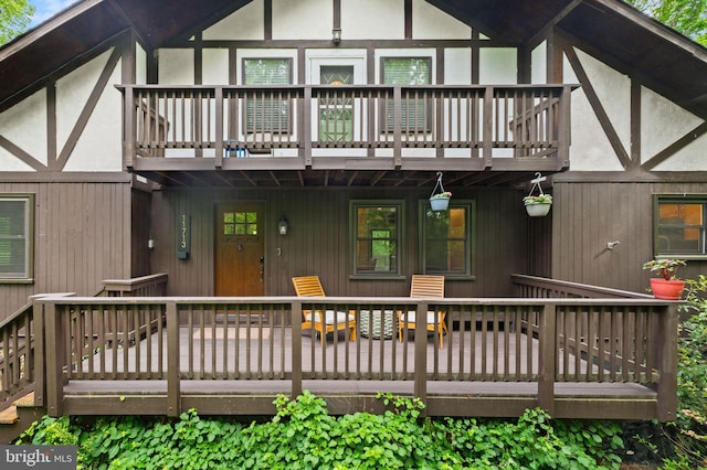 11713 Henderson Rd, Clifton, VA 20124 - rear view of house with a balcony