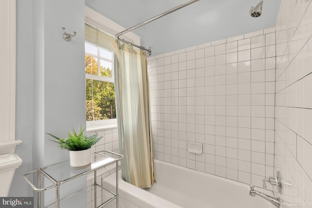 full bath featuring shower / bath combo