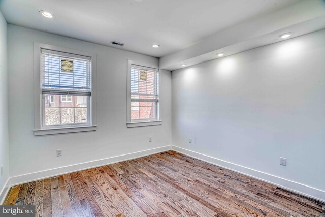 2832 Edgemont St, Philadelphia, PA 19134 - empty room with baseboards, wood finished floors, visible vents, and recessed lighting