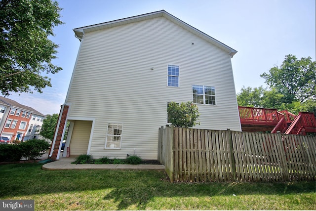 15648 Avocet Loop, Woodbridge, VA 22191 - back of property with fence, a lawn, and a deck