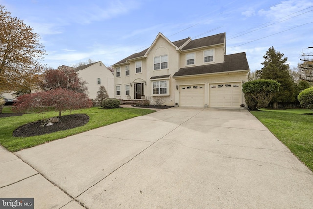 view of front of property featuring stucco siding, a front lawn, and driveway