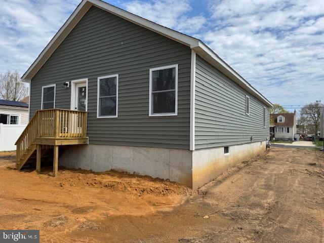 view of side of property
