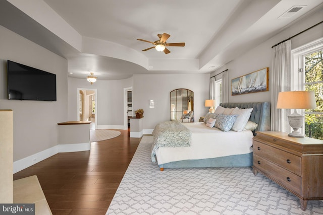 840 Childs Point Rd, Annapolis, MD 21401 - bedroom with baseboards, visible vents, wood finished floors, and a raised ceiling