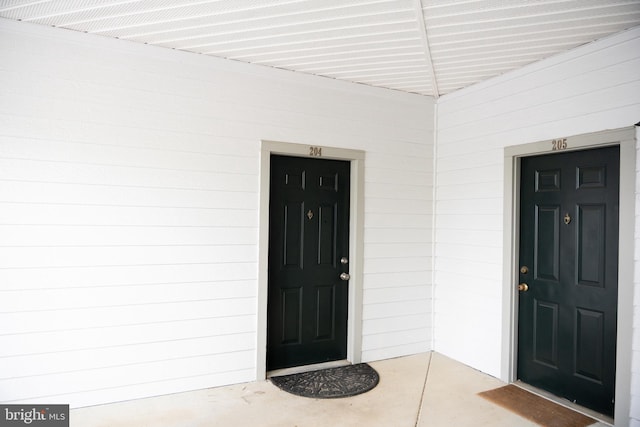 view of entrance to property