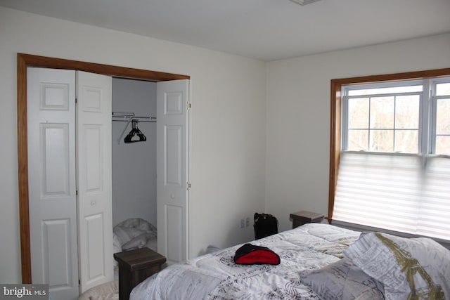 bedroom featuring a closet