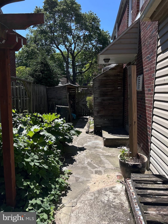 2619 Filbert Ave, Reading, PA 19606 - view of patio / terrace