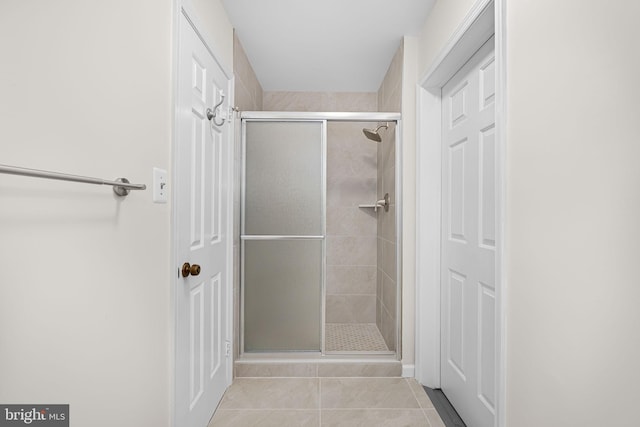 1517 Snughill Ct, Vienna, VA 22182 - full bath featuring a stall shower and tile patterned floors