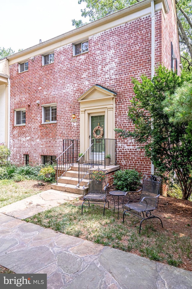 1608 Preston Rd, Alexandria, VA 22302 - view of front facade featuring brick siding