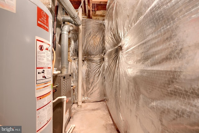 724 Tinker Rd, Middle River, MD 21220 - utility room with gas water heater