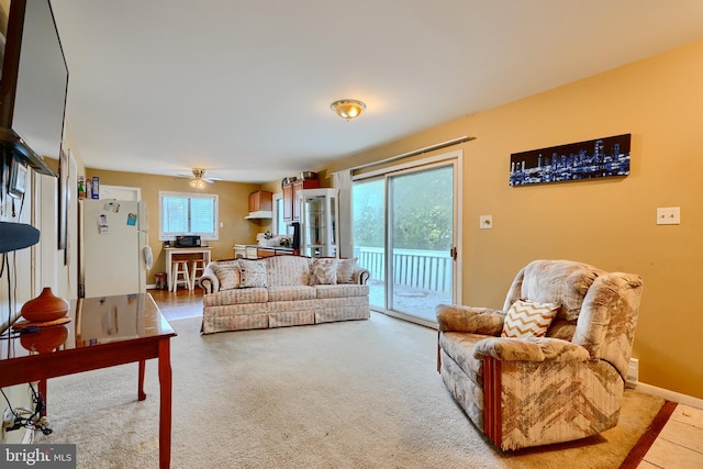 4315 Washington Blvd, Halethorpe, MD 21227 - living room with ceiling fan