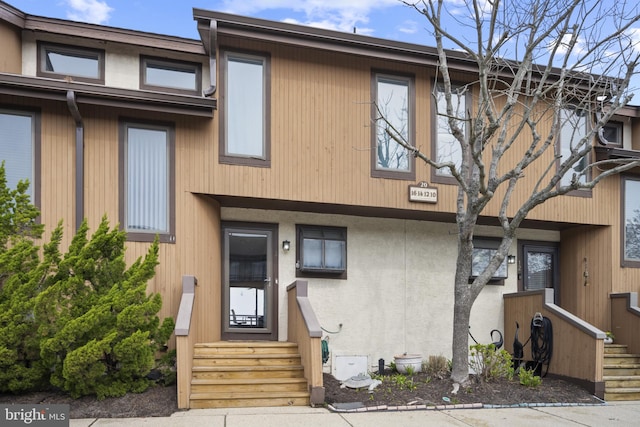 multi unit property featuring stucco siding
