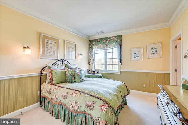6 Ridgeview Way, Allentown, NJ 08501 - bedroom with wainscoting, baseboards, visible vents, carpet, and crown molding