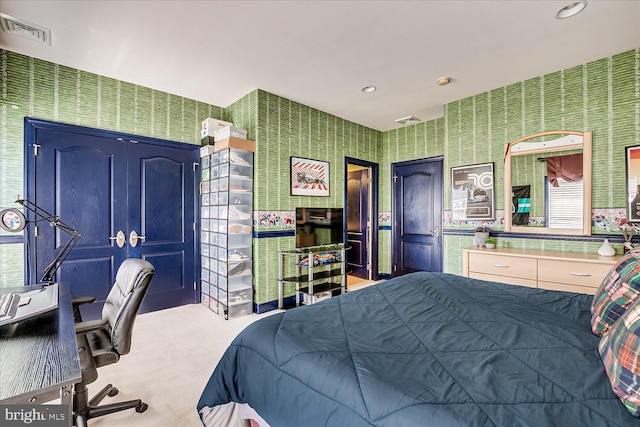 6 Ridgeview Way, Allentown, NJ 08501 - carpeted bedroom featuring visible vents and wallpapered walls
