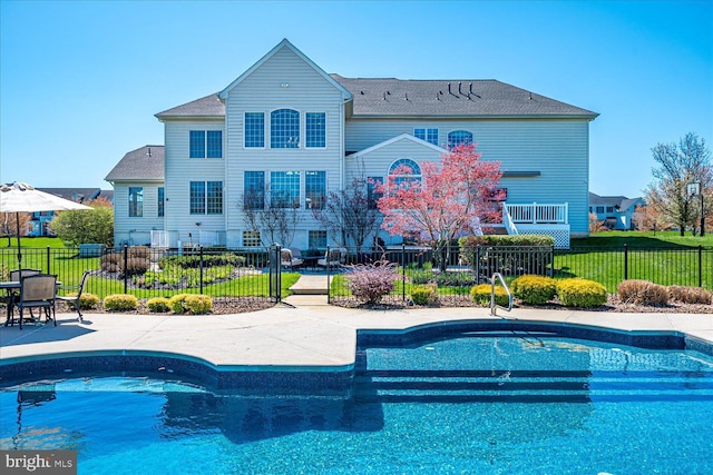 6 Ridgeview Way, Allentown, NJ 08501 - view of swimming pool featuring fence, a fenced in pool, and a patio