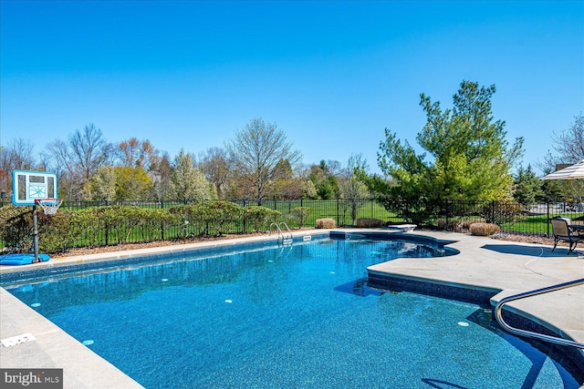 6 Ridgeview Way, Allentown, NJ 08501 - view of swimming pool featuring fence, a fenced in pool, and a patio