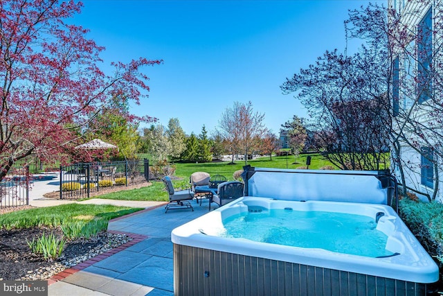 6 Ridgeview Way, Allentown, NJ 08501 - view of pool featuring fence, a hot tub, a yard, and a patio