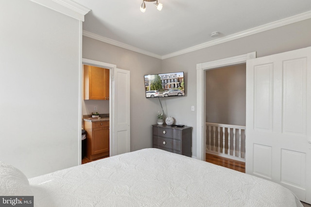 165 King George St, Annapolis, MD 21401 - bedroom with ornamental molding