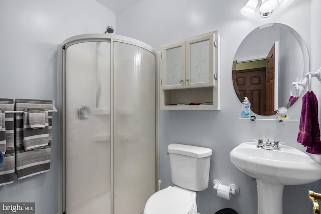 3211 Havenwood Ct, Edgewater, MD 21037 - full bathroom with a stall shower, toilet, and a sink