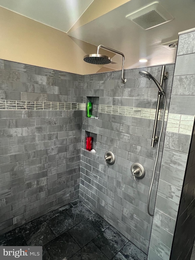 3211 Havenwood Ct, Edgewater, MD 21037 - bathroom featuring a tile shower