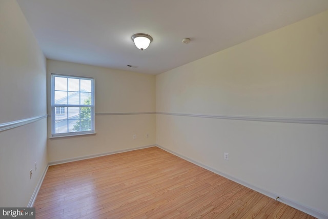 170 Otter Way, Frederica, DE 19946 - unfurnished room with light wood-style flooring and a smoke detector