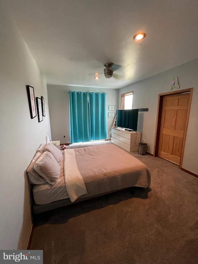 bedroom with baseboards, carpet floors, a ceiling fan, and recessed lighting