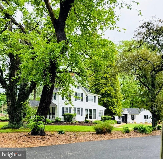 view of colonial inspired home