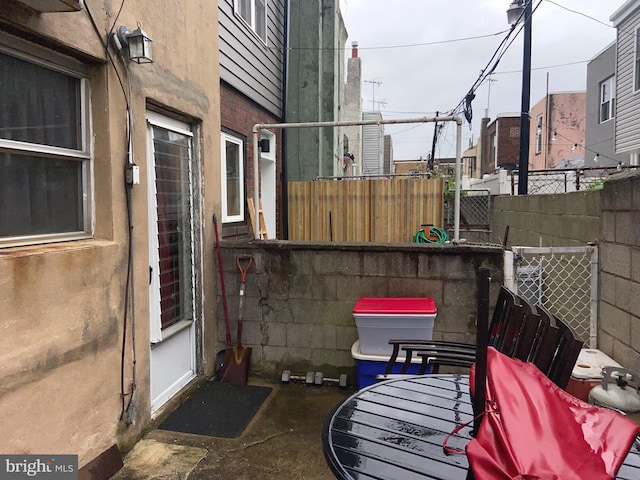 919 Dudley St, Philadelphia, PA 19148 - view of patio featuring fence