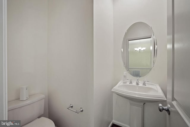 1539 Rabbit Hollow Pl, Silver Spring, MD 20906 - half bath with toilet and a sink