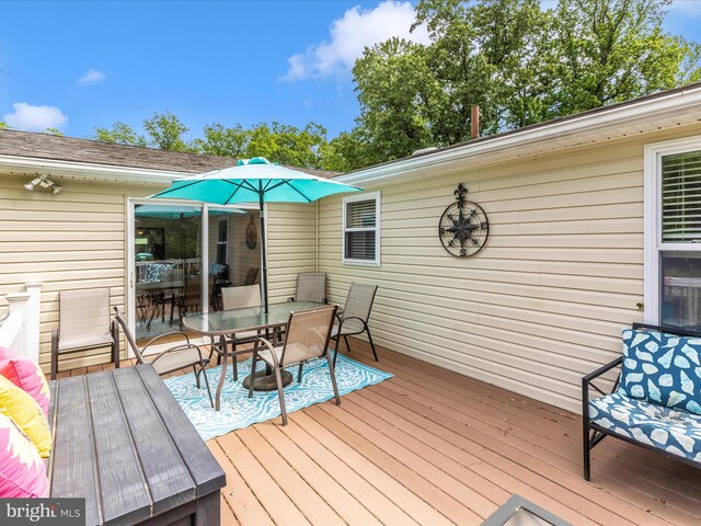 13240 Edgemont Rd, Smithsburg, MD 21783 - wooden deck featuring outdoor dining area