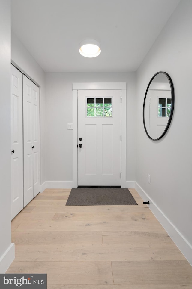 3838 13th St N, Arlington, VA 22201 - entrance foyer featuring baseboards and light wood-type flooring