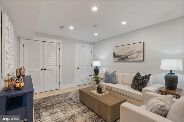 3838 13th St N, Arlington, VA 22201 - living area featuring light wood finished floors, recessed lighting, and baseboards