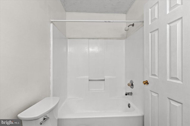 5127 Beaugregory Ct, Waldorf, MD 20603 - bathroom with toilet and shower / bathtub combination