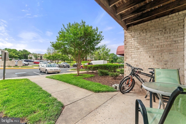 9552 Cannoneer Ct Unit 204, Manassas, VA 20110 - view of patio
