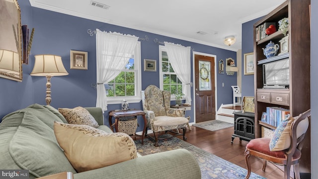 501 Tulip Rd, Riva, MD 21140 - living area featuring wood finished floors and crown molding