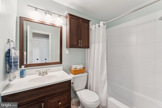 8807 Falkstone Ln, Alexandria, VA 22309 - full bathroom with toilet, vanity, and shower / bathtub combination with curtain