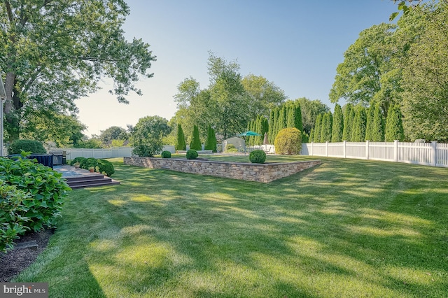 1400 Midhurst Ct, Bel Air, MD 21014 - view of yard featuring a wooden deck