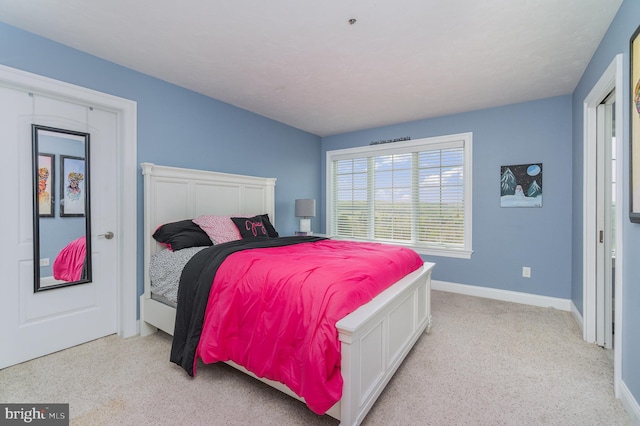 890 Hobart Rd, Hanover, PA 17331 - carpeted bedroom with baseboards