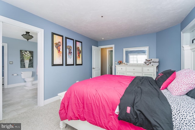 890 Hobart Rd, Hanover, PA 17331 - bedroom featuring baseboards and ensuite bath
