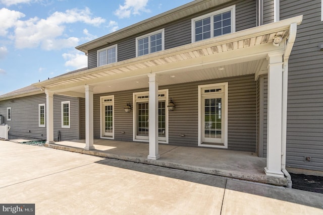 890 Hobart Rd, Hanover, PA 17331 - rear view of property with a porch